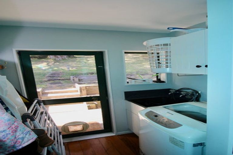 Photo of property in 6 Pohutukawa Grove, Whitianga, 3510