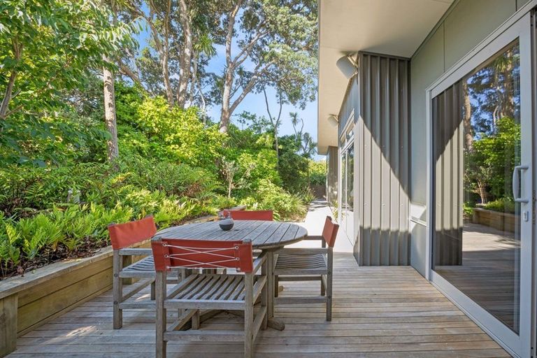 Photo of property in 49 Tennis Court Road, Raumati South, Paraparaumu, 5032