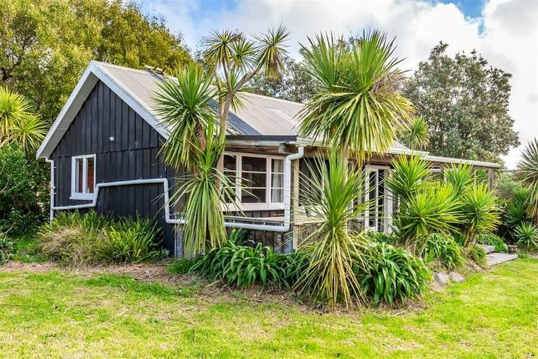 Photo of property in 619 Waitarere Beach Road, Waitarere Beach, Levin, 5510