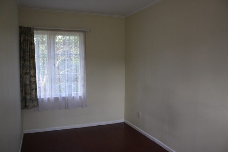 Photo of property in 17 Wilsher Crescent, Henderson, Auckland, 0612