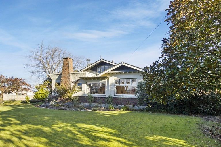Photo of property in 17 Parsonage Road, Waimate, 7924