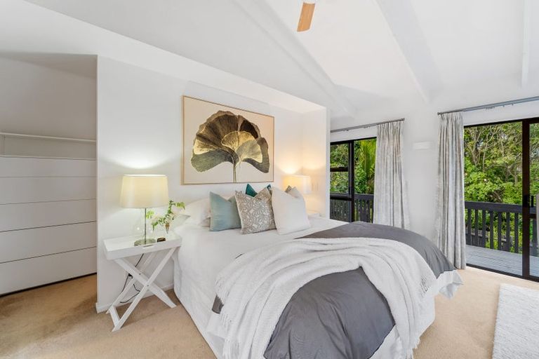 Photo of property in 2/331 Beach Road, Campbells Bay, Auckland, 0630