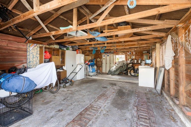 Photo of property in 16 Moore Street, Milton, 9220