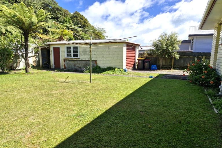 Photo of property in 82 Marlborough Street, Greymouth, 7805