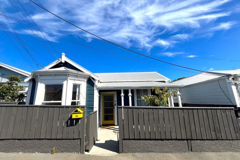 Photo of property in 18 Normanby Street, Newtown, Wellington, 6021