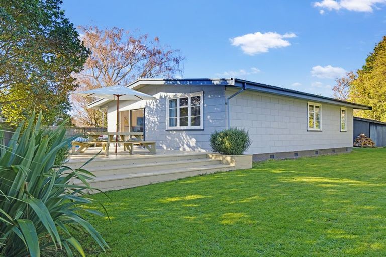 Photo of property in 13 Harker Street, Waipawa, 4210