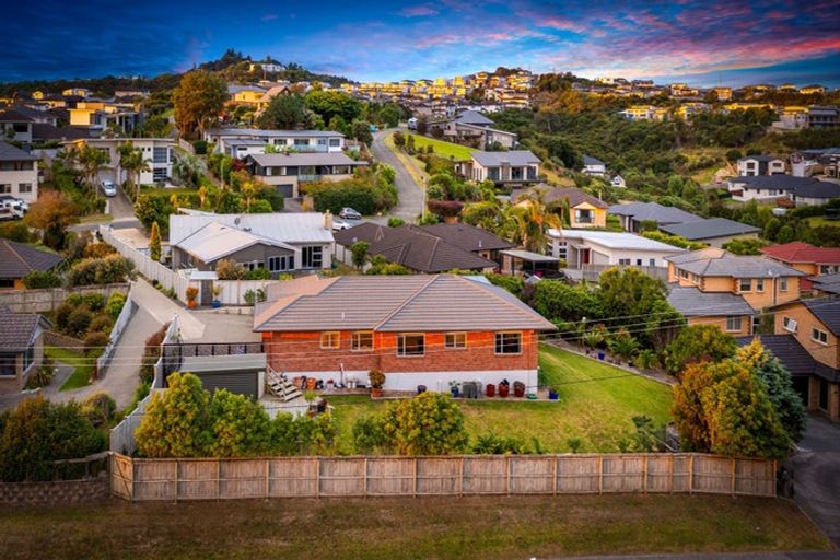 Photo of property in 8 Bayview Park Lane, Orewa, 0931