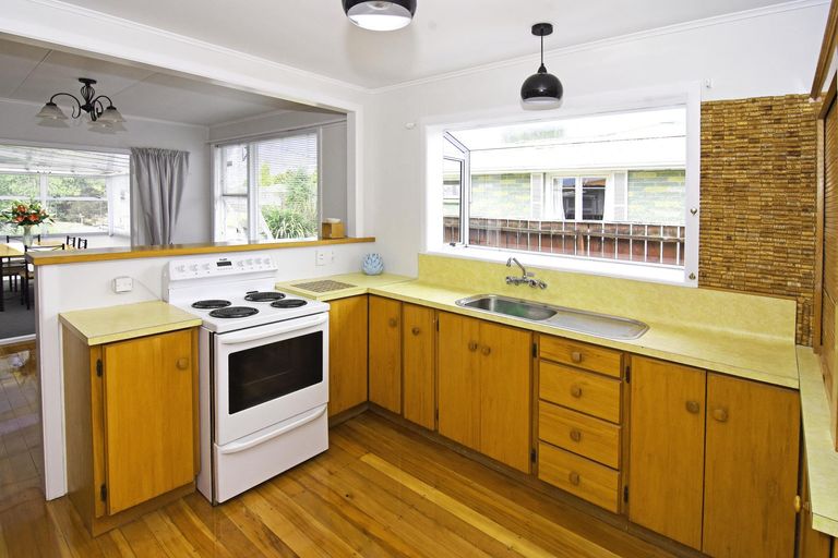 Photo of property in 24 Fergusson Street, Solway, Masterton, 5810