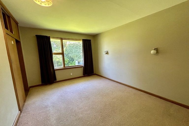 Photo of property in 5 Camelot Street, Ilam, Christchurch, 8041