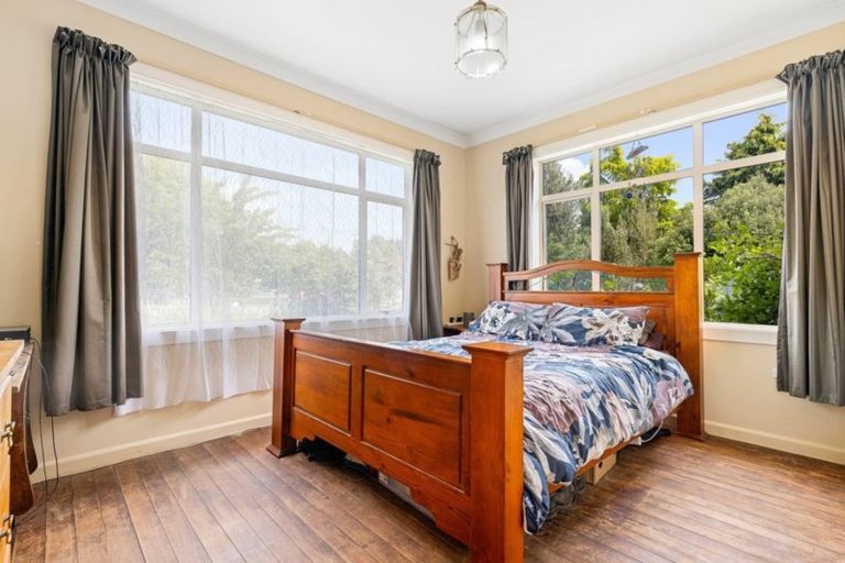 Photo of property in 21 Sarsfield Street, Southbridge, 7602