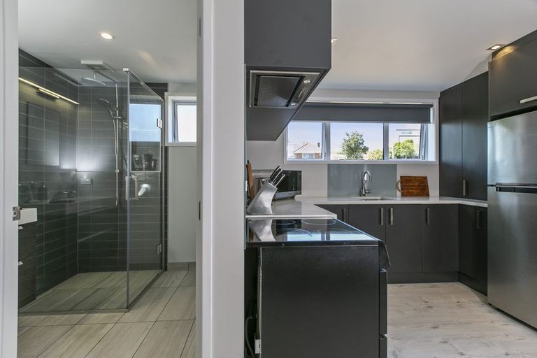 Photo of property in 80 Muir Avenue, Mangere Bridge, Auckland, 2022