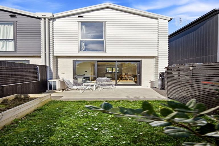 Photo of property in 56 Piripiri Place, Broomfield, Christchurch, 8042