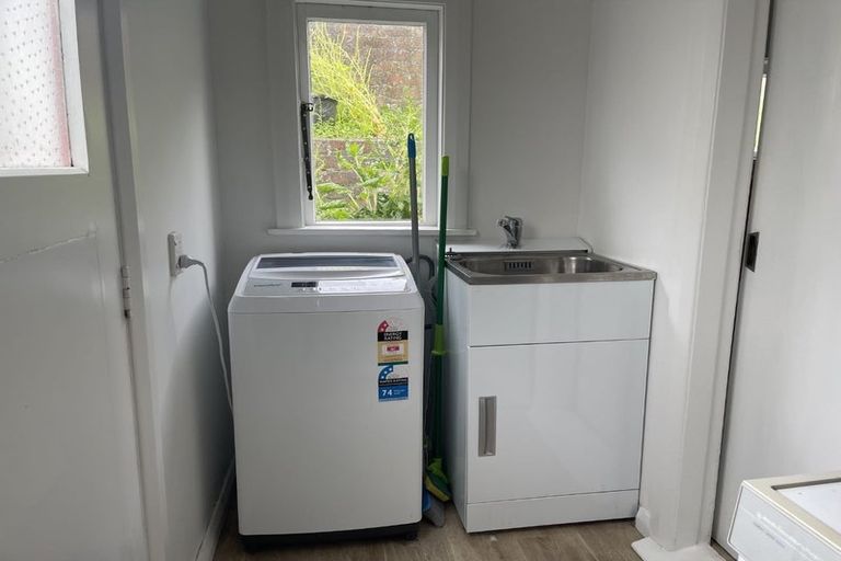 Photo of property in 68 Wright Street, Mount Cook, Wellington, 6021