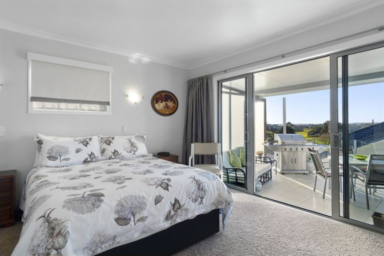 Photo of property in 8 Seaview Road, Otumoetai, Tauranga, 3110