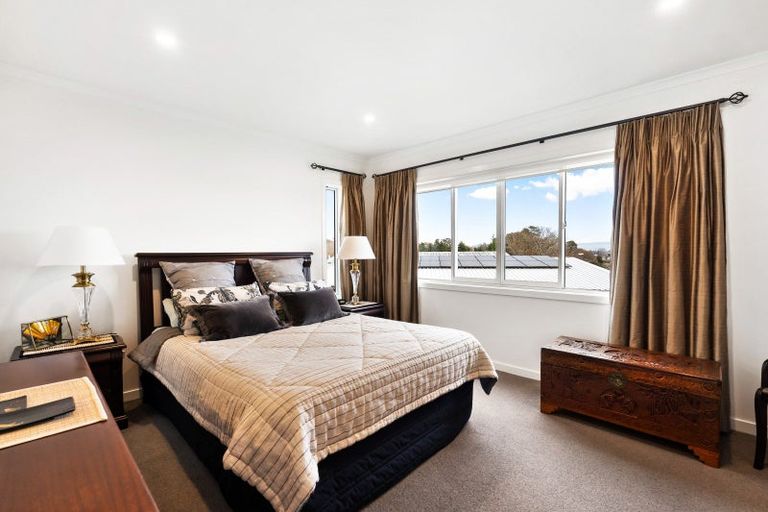 Photo of property in 17 Iona Road, Havelock North, 4130