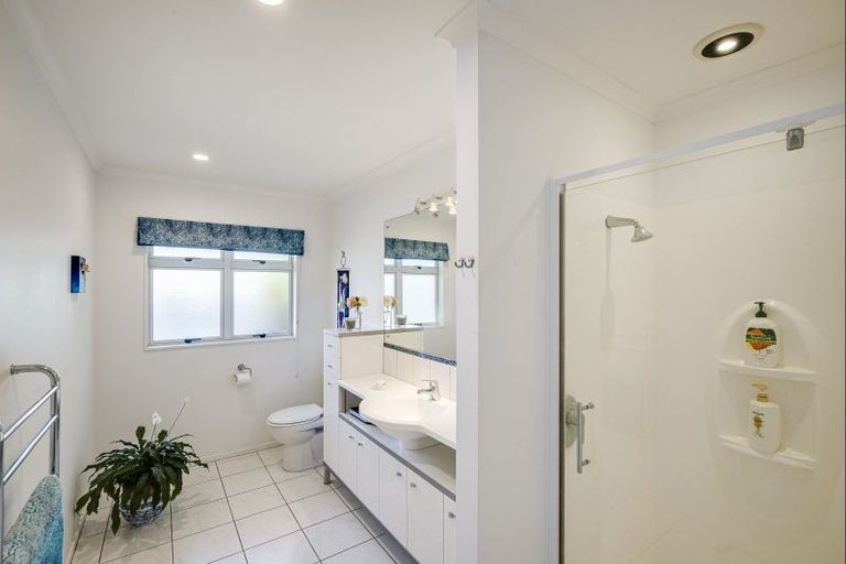 Photo of property in 44 Rochfort Road, Havelock North, 4130