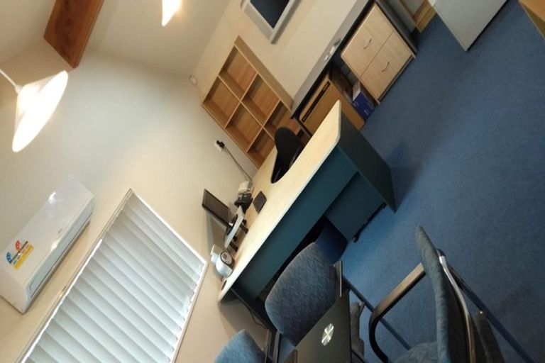 Photo of property in 389 Yaldhurst Road, Russley, Christchurch, 8042