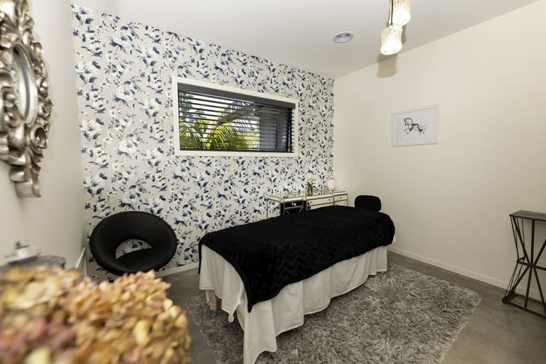 Photo of property in 10 Pike Place, Ferndale, New Plymouth, 4310