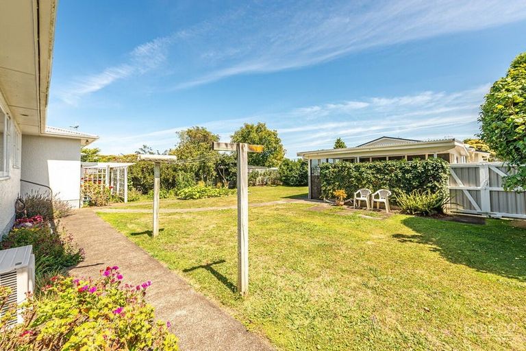 Photo of property in 26 Selwyn Crescent, College Estate, Whanganui, 4500