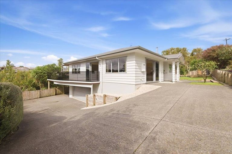 Photo of property in 11 Southill Way, Pyes Pa, Tauranga, 3112