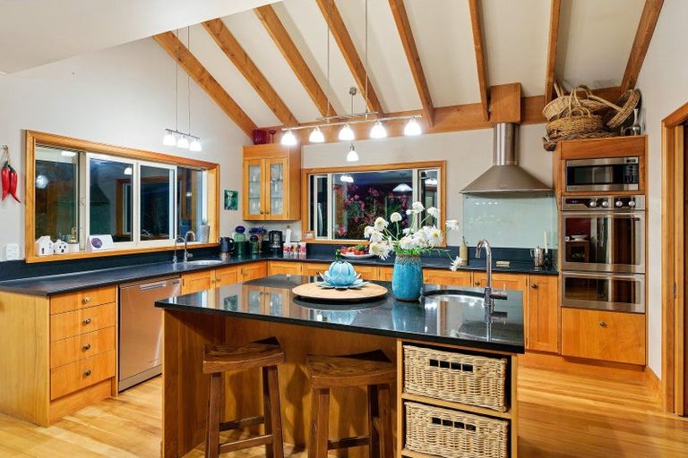 Photo of property in 101 Forest Lakes Road, Otaki, 5583