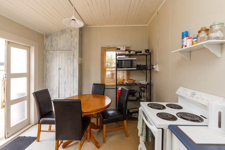 Photo of property in 85 Waldegrave Street, Palmerston North, 4410