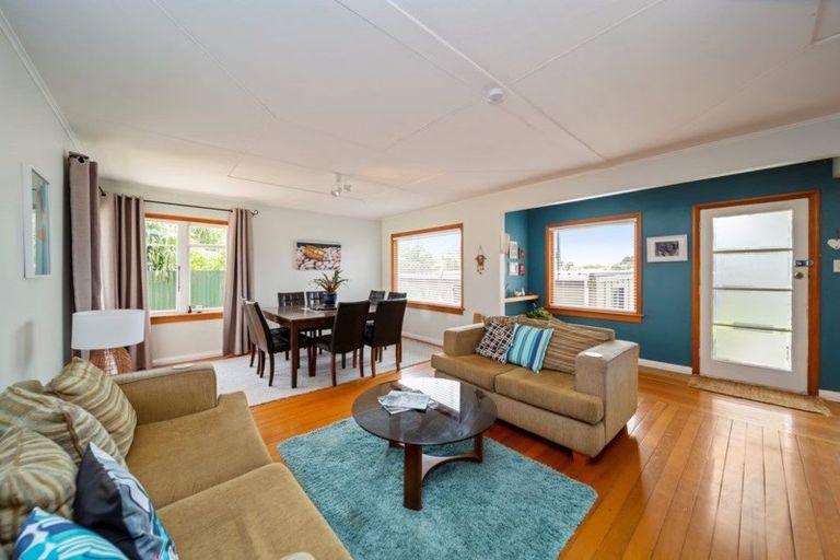 Photo of property in 182 Brooklands Road, Vogeltown, New Plymouth, 4310