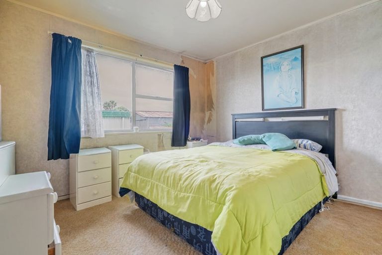 Photo of property in 42 Heybridge Street, Manurewa, Auckland, 2102
