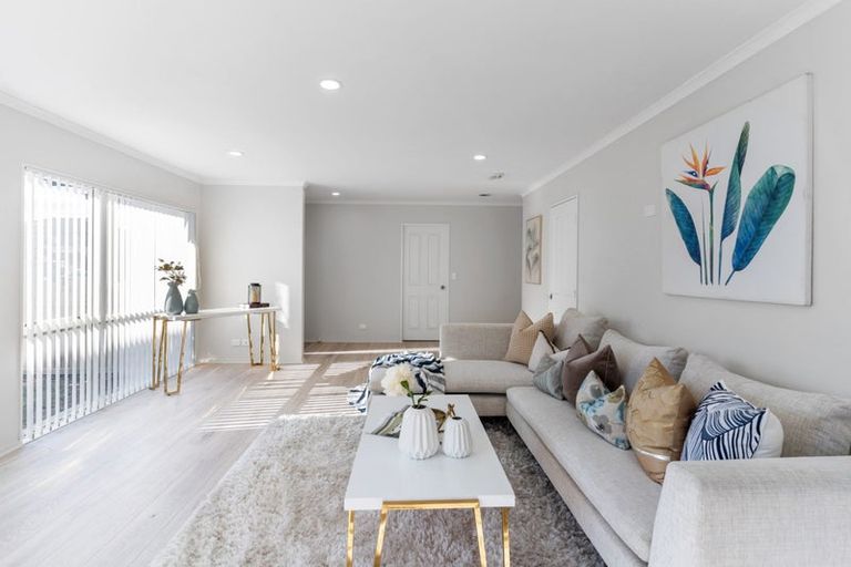 Photo of property in 3/8 Saints Court, Manurewa, Auckland, 2102