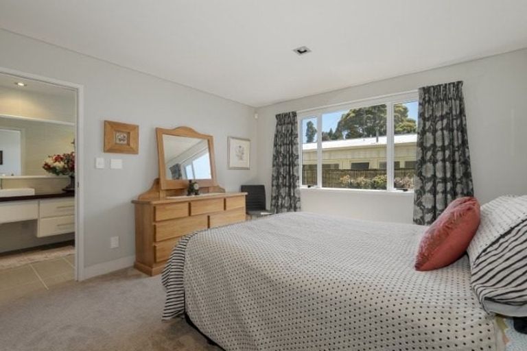 Photo of property in 5a Sixth Avenue, Tauranga, 3110