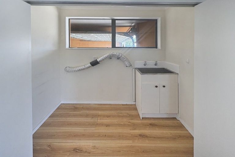 Photo of property in 32 Laward Road, Shannon, Palmerston North, 4474