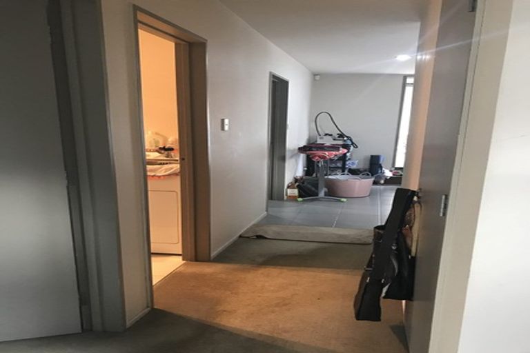 Photo of property in 103a Glengarry Road, Glen Eden, Auckland, 0602