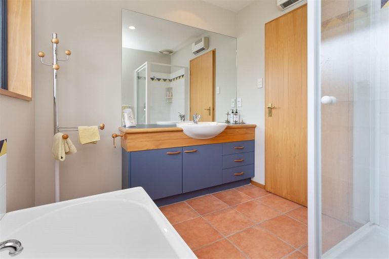 Photo of property in 4 Carmana Gardens, Rangiora, 7400