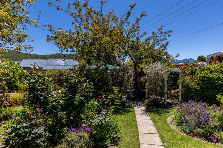 Photo of property in 312e Waikawa Road, Waikawa, Picton, 7220