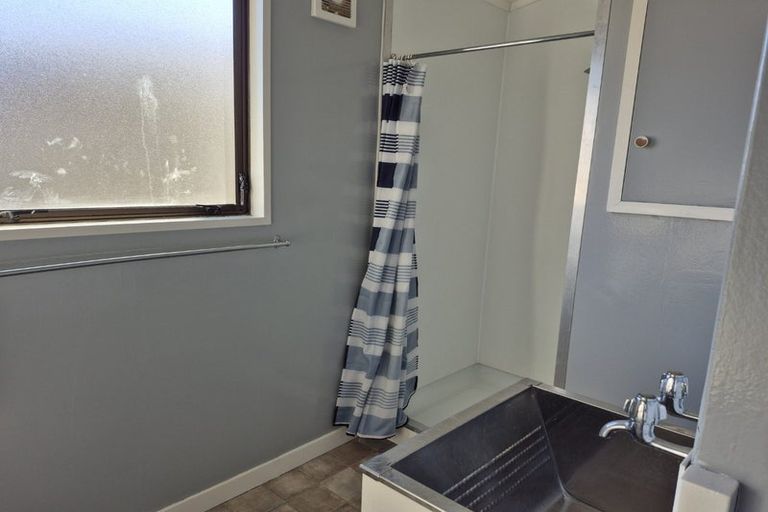 Photo of property in 1-12/71 Main Street, Mataura, 9712