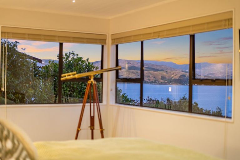 Photo of property in 33 Oak Avenue, Paremata, Porirua, 5024