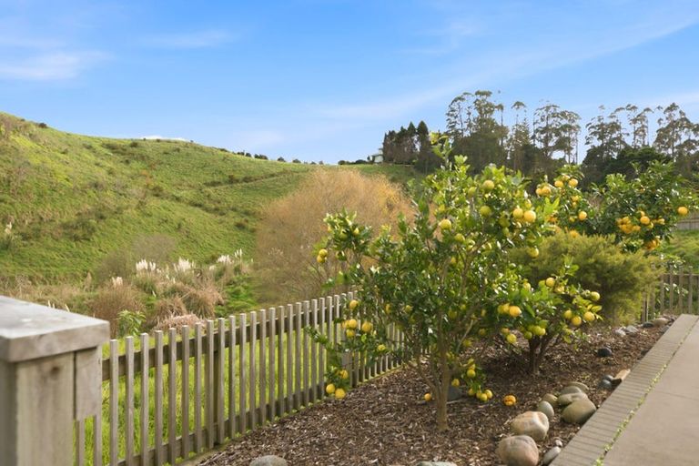 Photo of property in 11 Bob Carter Place, Welcome Bay, Tauranga, 3175