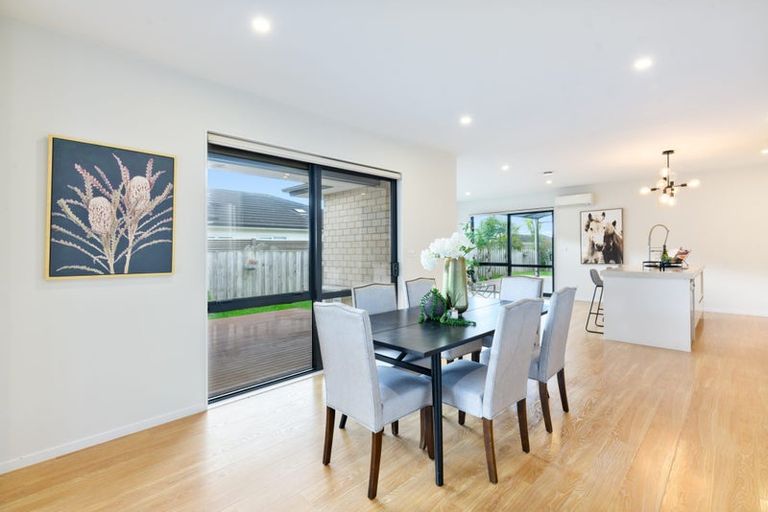 Photo of property in 13 Turpin Road, Riverhead, 0820