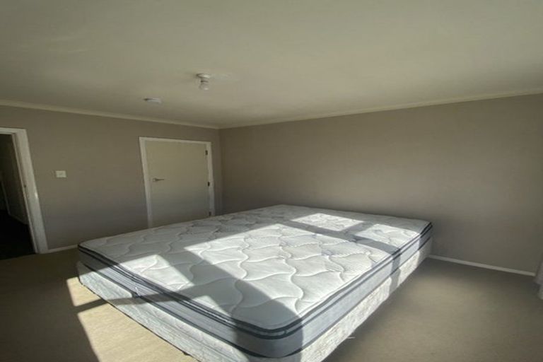 Photo of property in 11 Huia Street, Tawa, Wellington, 5028