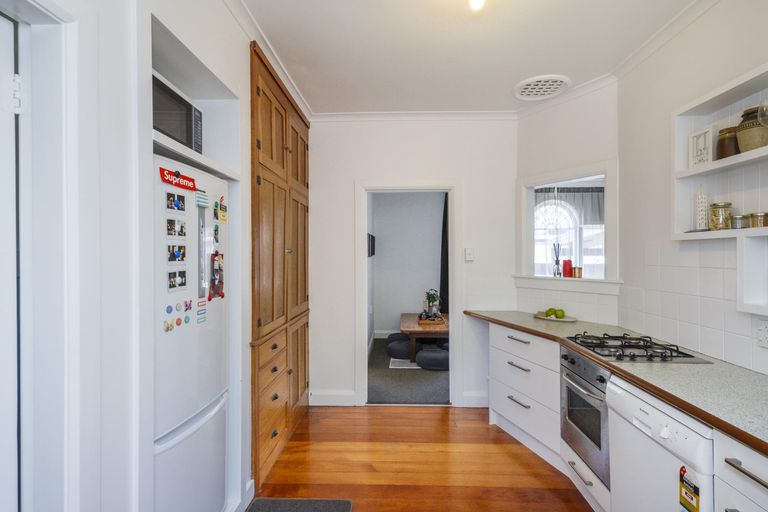 Photo of property in 5a Guy Avenue, Takaro, Palmerston North, 4410