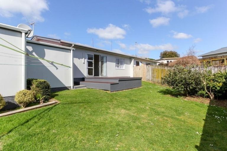 Photo of property in 4/311 Carrington Street, Vogeltown, New Plymouth, 4310