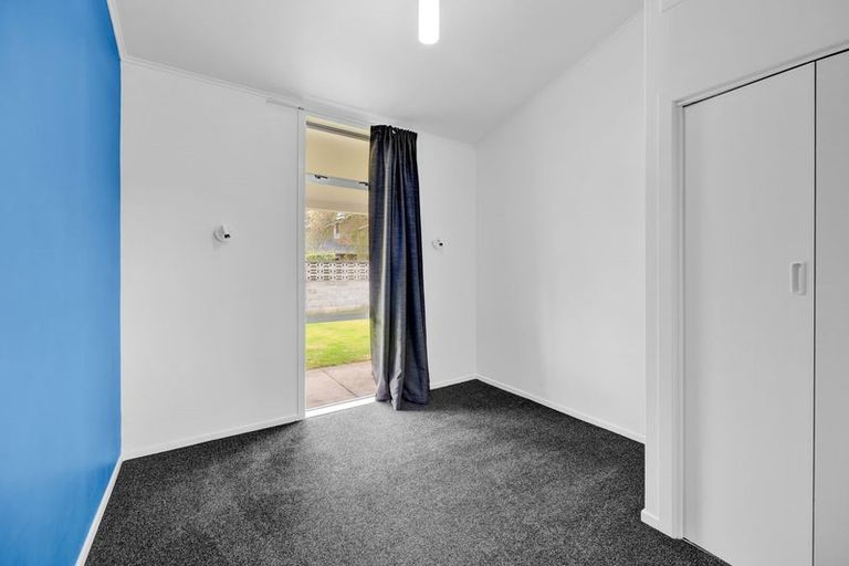 Photo of property in 6 Climie Crescent, Hawera, 4610