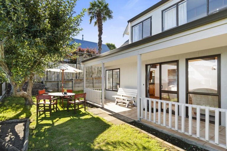 Photo of property in 7 Rangataua Street, Welcome Bay, Tauranga, 3112