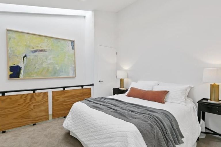 Photo of property in Mondrian Townhouses, 4/24 Hanson Street, Mount Cook, Wellington, 6021