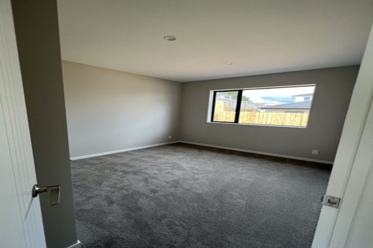 Photo of property in 12 Springhill Lane, Sunnyvale, Auckland, 0612