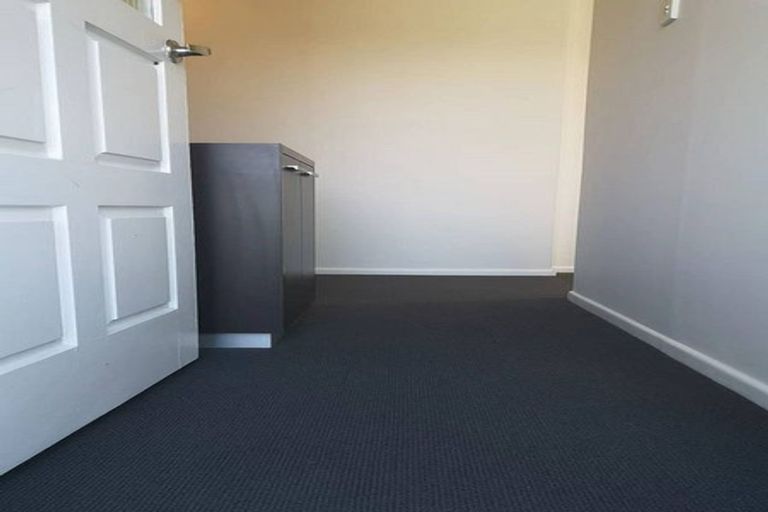 Photo of property in 21 Desert Gold Street, Ascot Park, Porirua, 5024