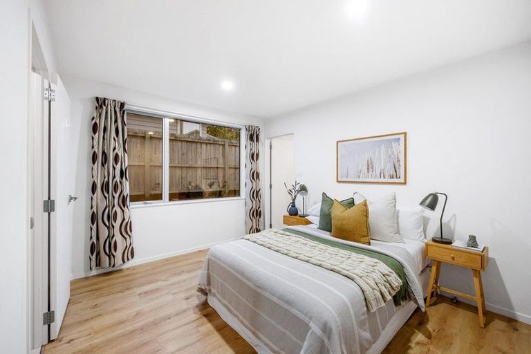 Photo of property in 3 Tuangi Street, Long Bay, Auckland, 0630