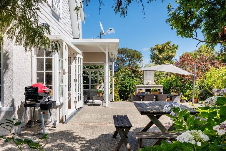 Photo of property in 15 Trent Avenue, Hokowhitu, Palmerston North, 4410