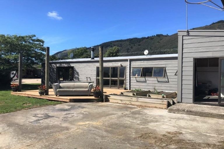 Photo of property in 246 East Takaka Road, East Takaka, Takaka, 7183