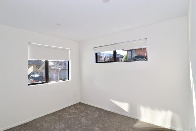 Photo of property in 8b Britannia Place, Half Moon Bay, Auckland, 2012